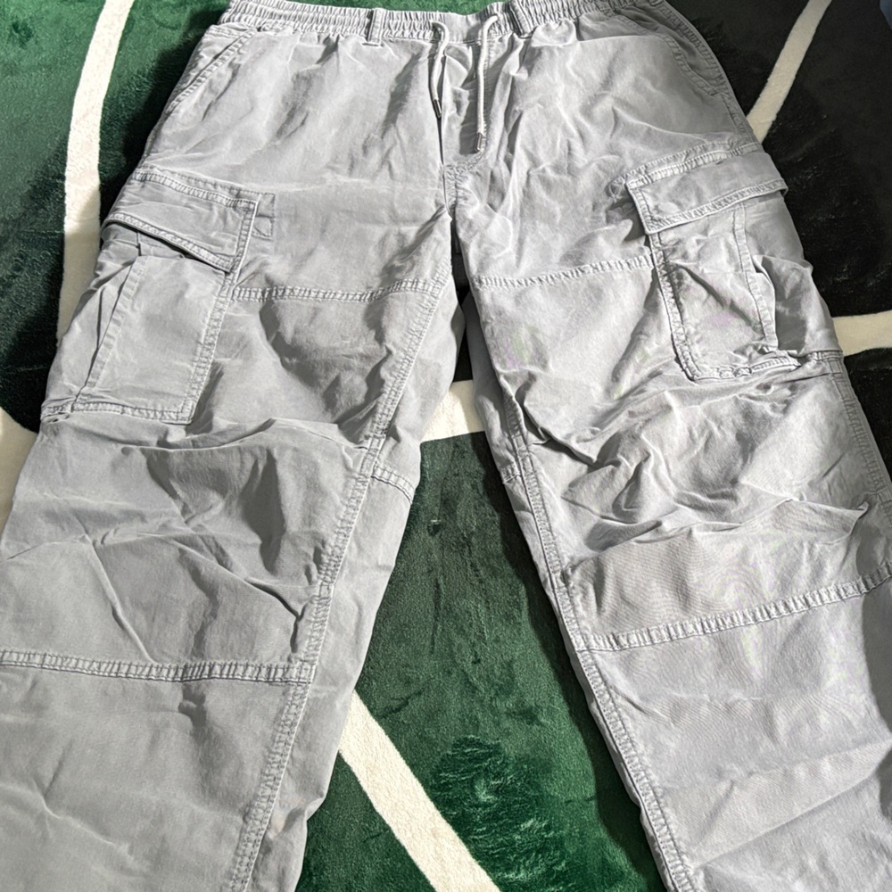American Eagle Outfitters Light Gray Cargo Pants